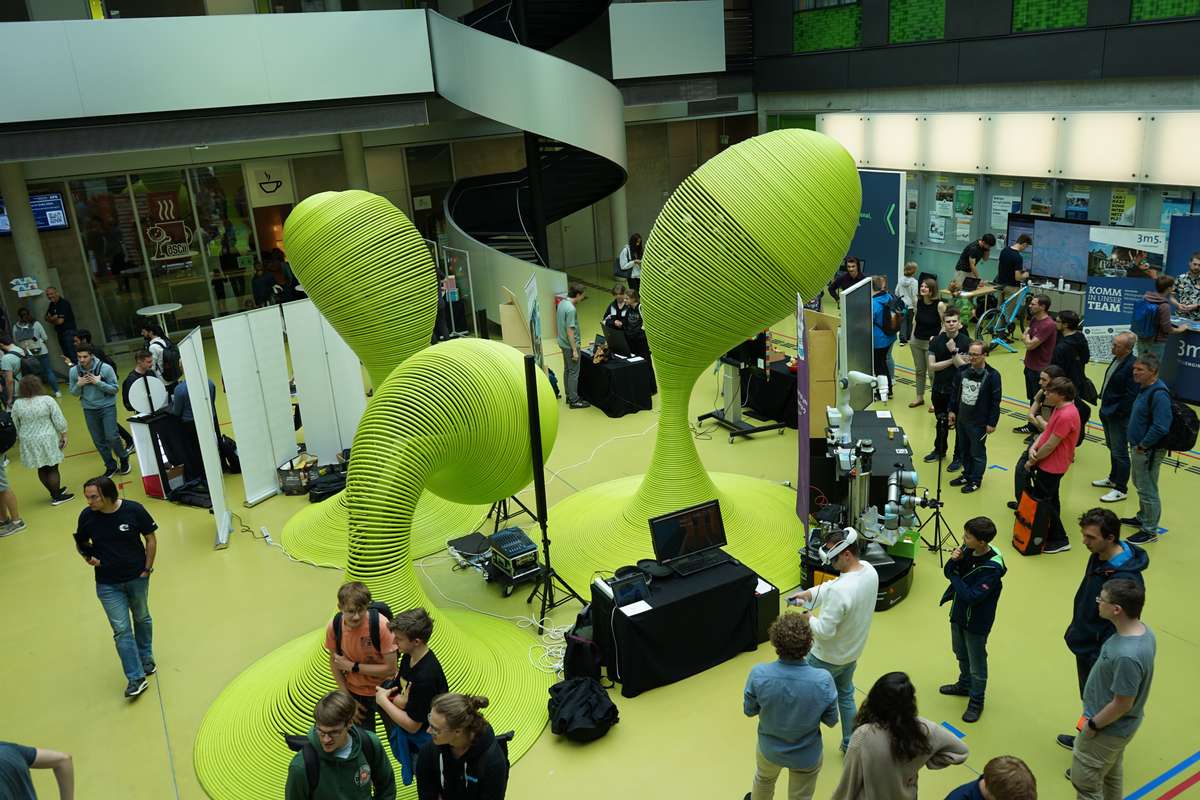 inqu bei OUTPUT.DD 2025