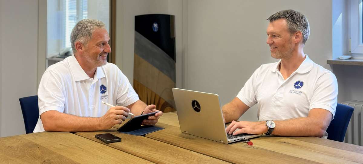 Managing Directors Wyczisk and Härtenberger in a conversation