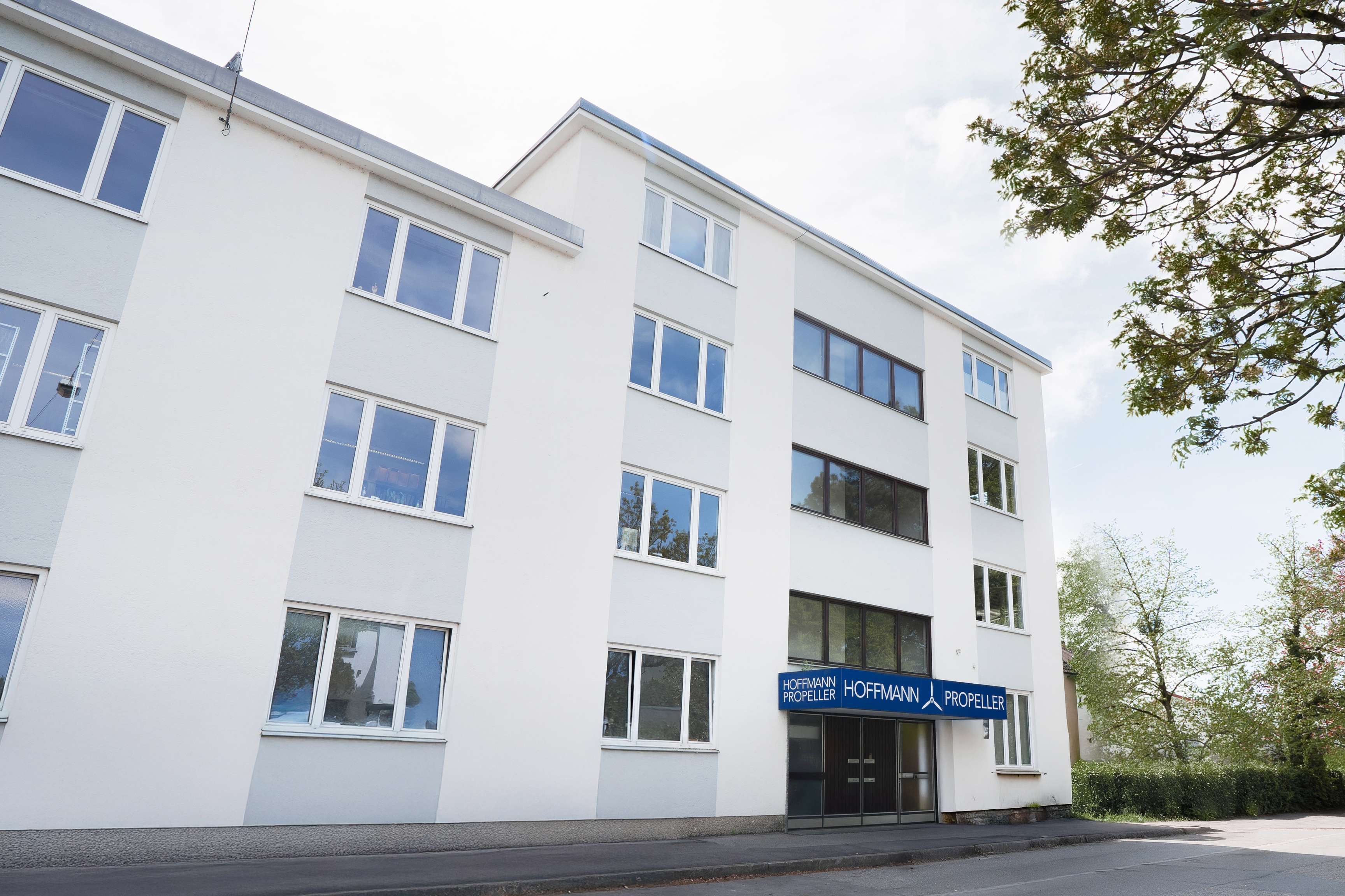 Hoffmann Propeller Rosenheim Office Front View