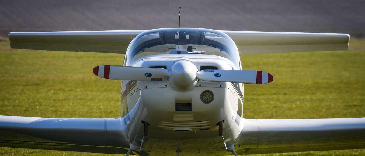 Commuter Plane with variable pitch propeller - Hoffmann Propeller - Photo credit Jamie Pluck Photography