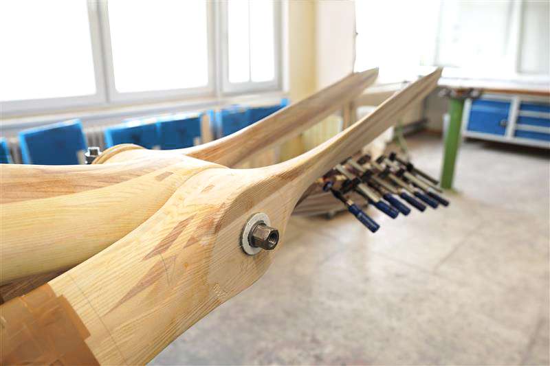 Hoffmann Propeller - manufacturing a fixed pitch propeller